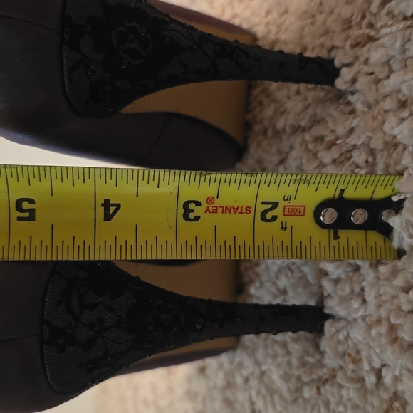 Caparros Purple Peep-Toe Heels With Black Lace Detail Size 8B (Bin 12) - Picture 10 of 10